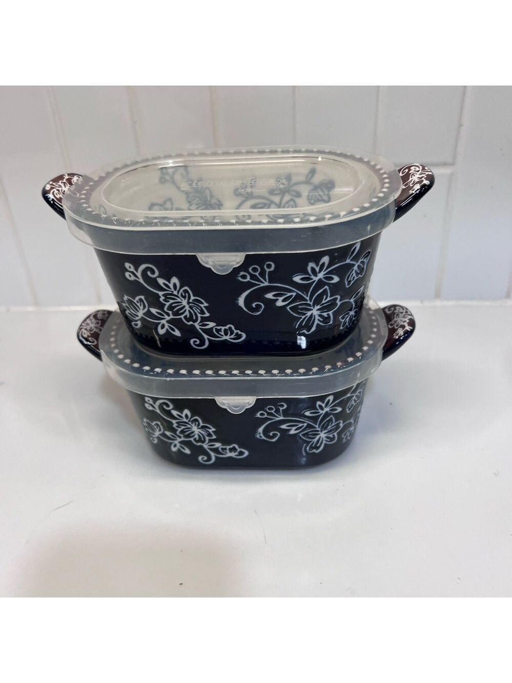 Temp-tations Floral Lace Dark Blue 10 Oz. Baker Dish with Plastic Lid  Excellent